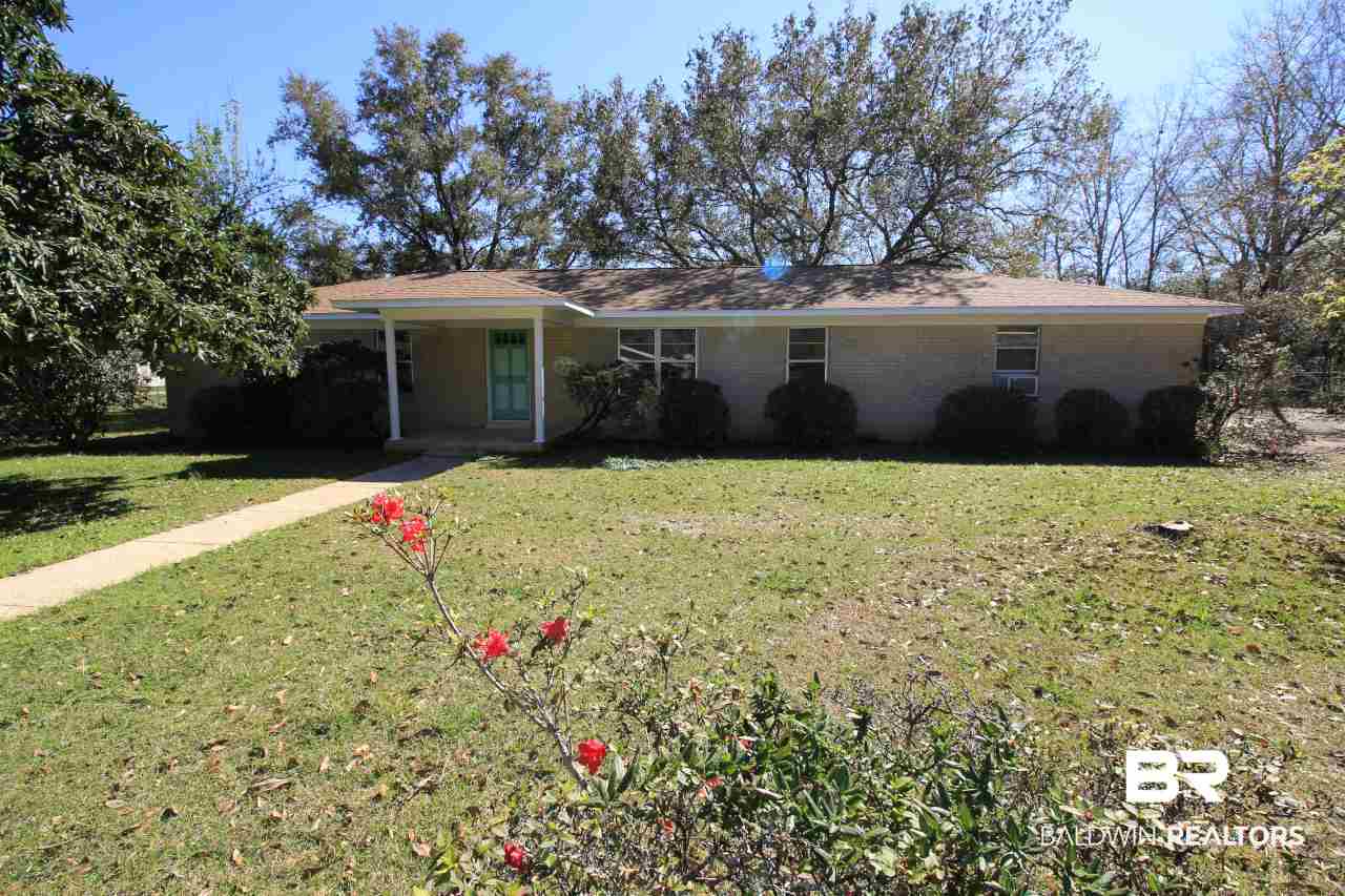 401 West Berry Avenue Foley, AL 36535 - Photo 1 of 29