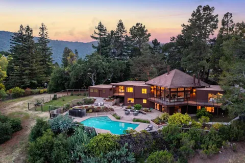$5,098,000 | 27000 Appaloosa Way, Los Altos Hills, CA 94022