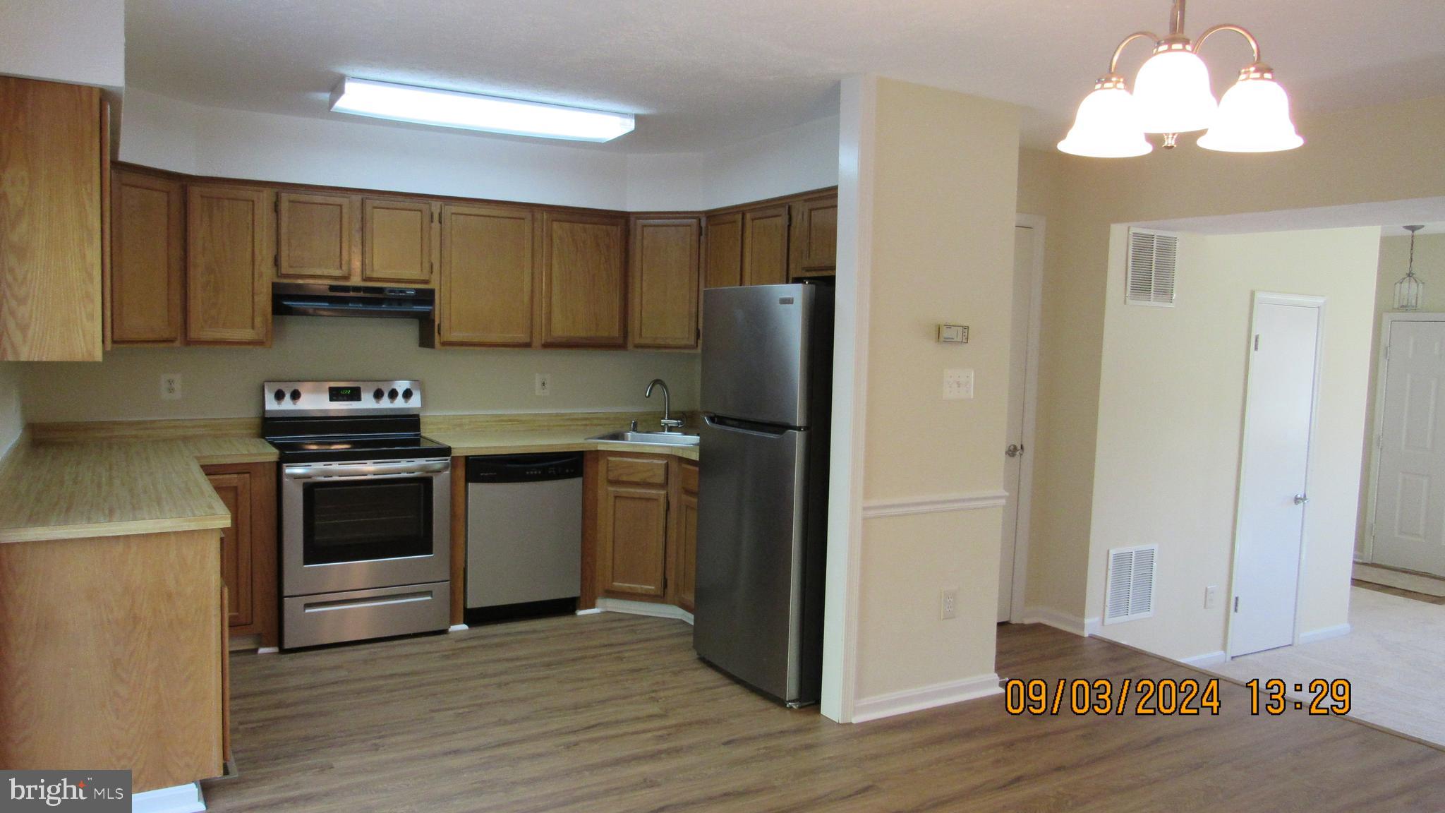 18 Morning Court Rosedale, MD 21237 - Photo 8 of 62