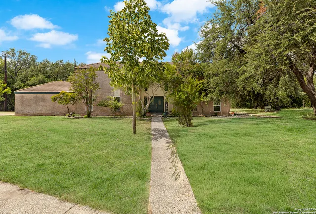 $444,900 | 13711 Hunters Moss Street, San Antonio, TX 78230
