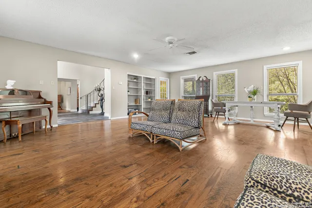$444,900 | 13711 Hunters Moss Street, San Antonio, TX 78230