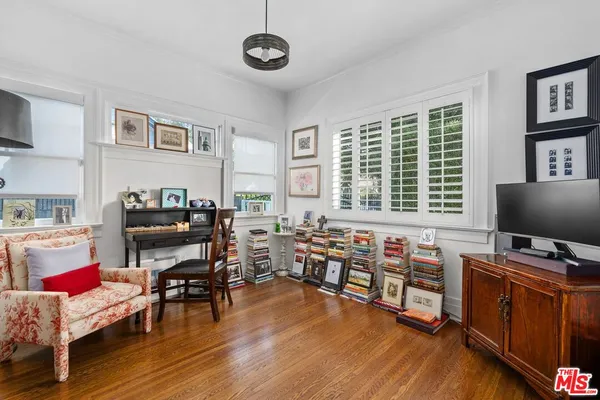 $1,599,000 | 1117 South Manhattan Place, Los Angeles, CA 90019