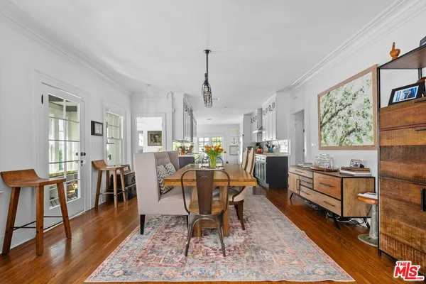 $1,599,000 | 1117 South Manhattan Place, Los Angeles, CA 90019