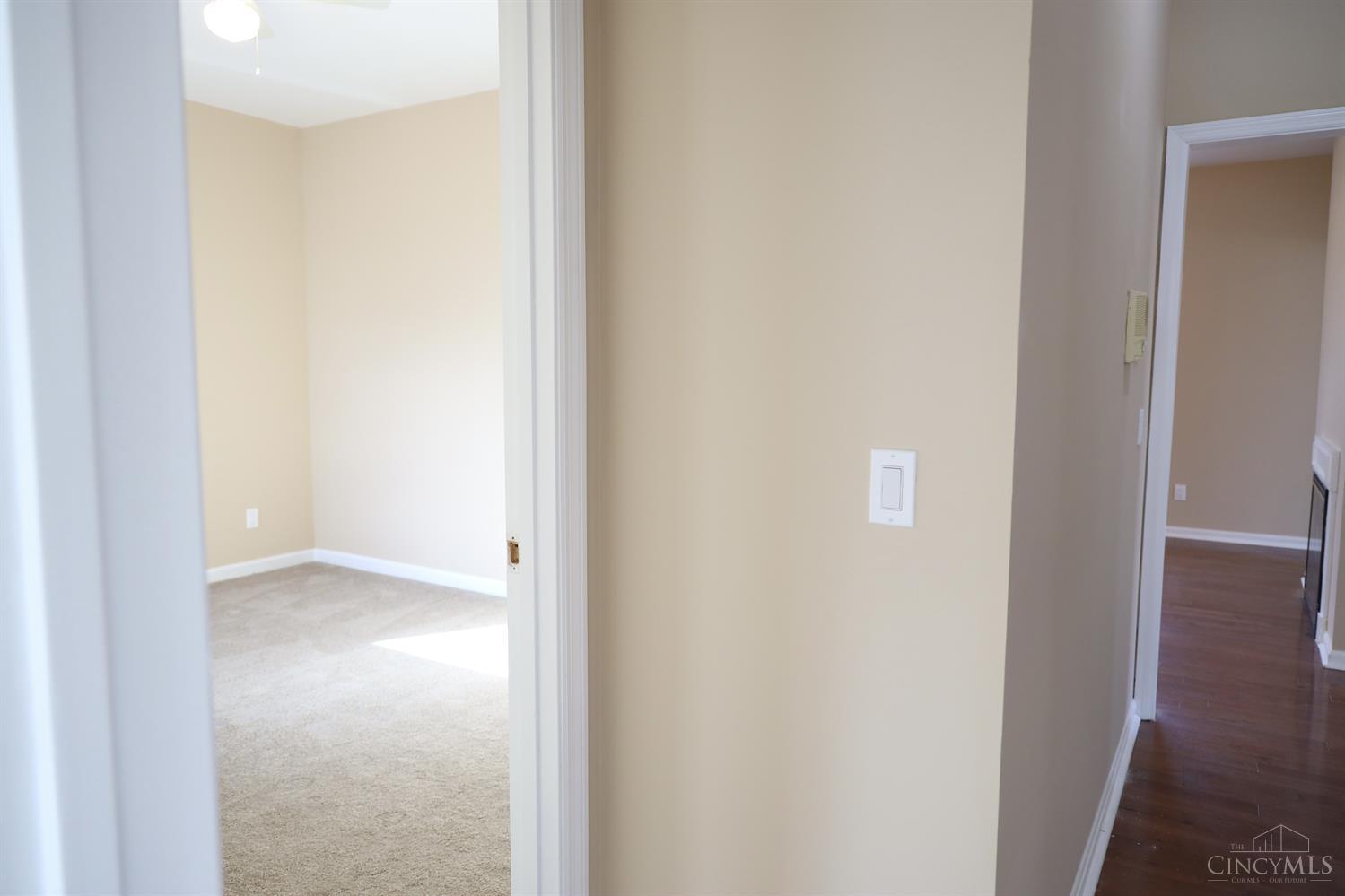 54 West Sharon Road Cincinnati, OH 45246 - Photo 38 of 47 Gallery Image 38