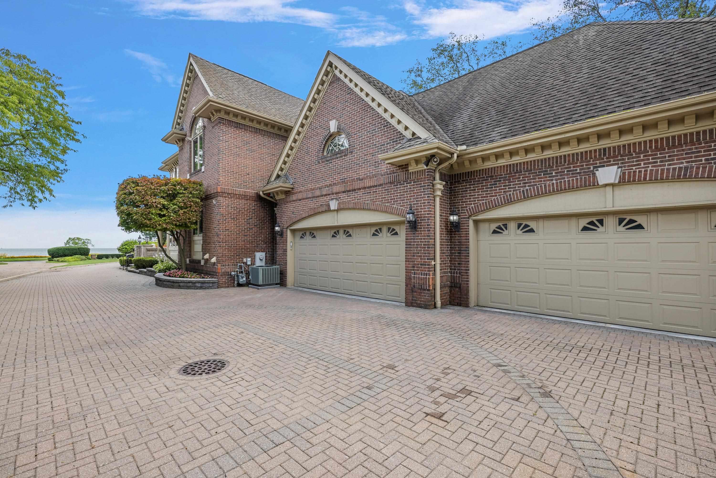 555 Lake Shore Road Grosse Pointe, MI 48236 - Photo 90 of 94 50164218-D3DD8F10-968F-4573-A8AE-BB4A5AD0A1CB.JPG