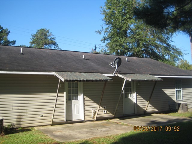 2359 River Ridge Road Northeast Milledgeville, GA 31061 - Photo 5 of 8 a view of a terrace