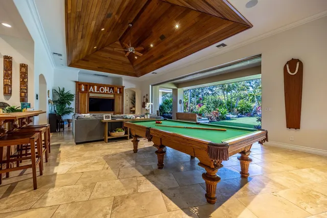 $9,900,000 | 223 Plantation Club Drive, Unit 14, Lahaina, HI 96761