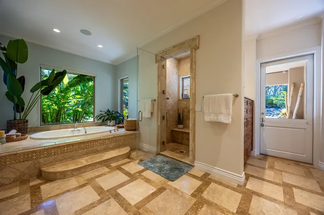 $9,900,000 | 223 Plantation Club Drive, Unit 14, Lahaina, HI 96761