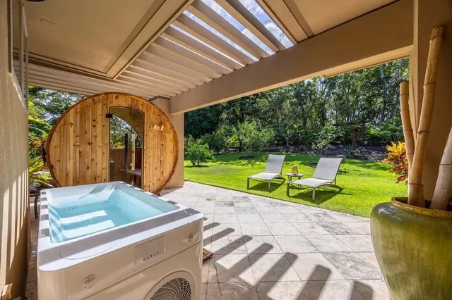 $9,900,000 | 223 Plantation Club Drive, Unit 14, Lahaina, HI 96761