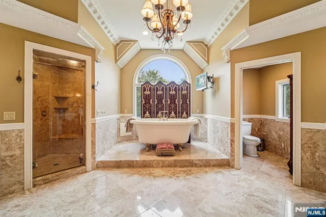 $1,999,000 | 840 Stonewall Court, Franklin Lakes, NJ 07417