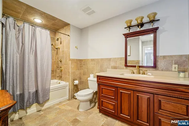 $1,999,000 | 840 Stonewall Court, Franklin Lakes, NJ 07417