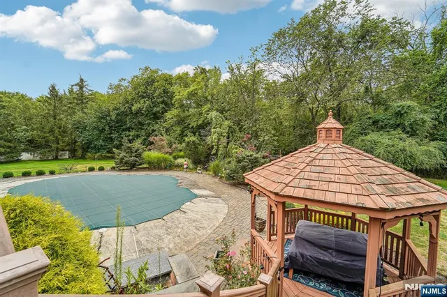 $1,999,000 | 840 Stonewall Court, Franklin Lakes, NJ 07417