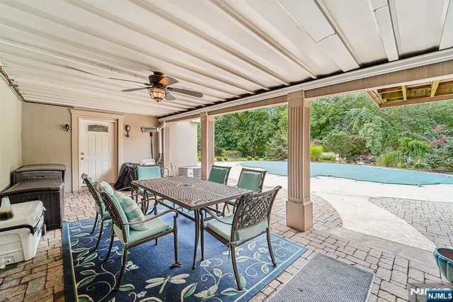 $1,999,000 | 840 Stonewall Court, Franklin Lakes, NJ 07417