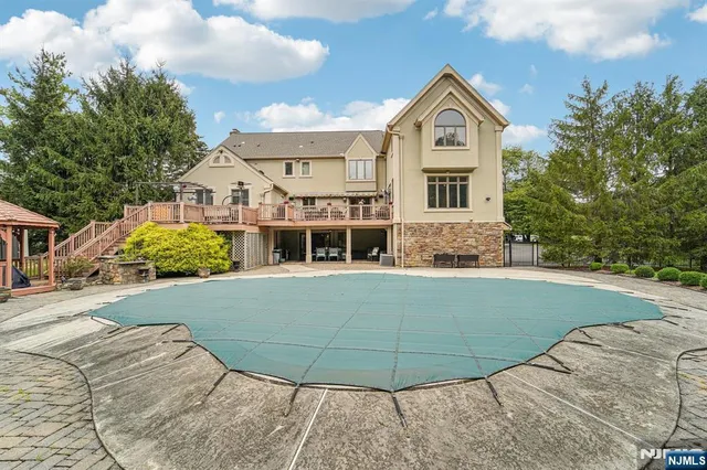 $1,999,000 | 840 Stonewall Court, Franklin Lakes, NJ 07417