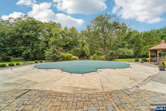 $1,999,000 | 840 Stonewall Court, Franklin Lakes, NJ 07417
