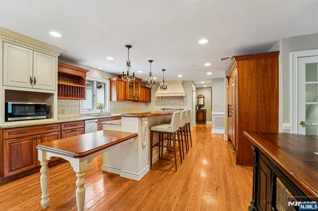 $1,999,000 | 840 Stonewall Court, Franklin Lakes, NJ 07417