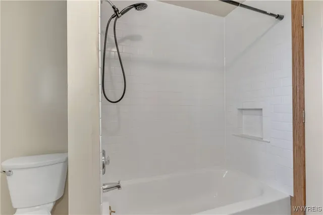 $419,900 | 5 Lordan Drive, Cheektowaga, NY 14227