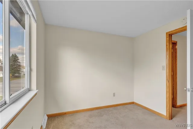 $419,900 | 5 Lordan Drive, Cheektowaga, NY 14227