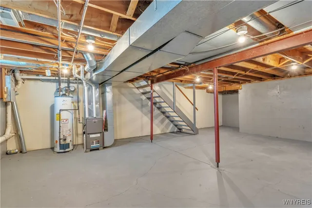 $419,900 | 5 Lordan Drive, Cheektowaga, NY 14227