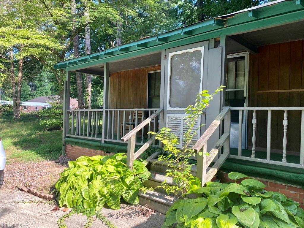 237 Dorothy Street High Point, NC 27262 - Photo 1 of 33 Gallery Image 1