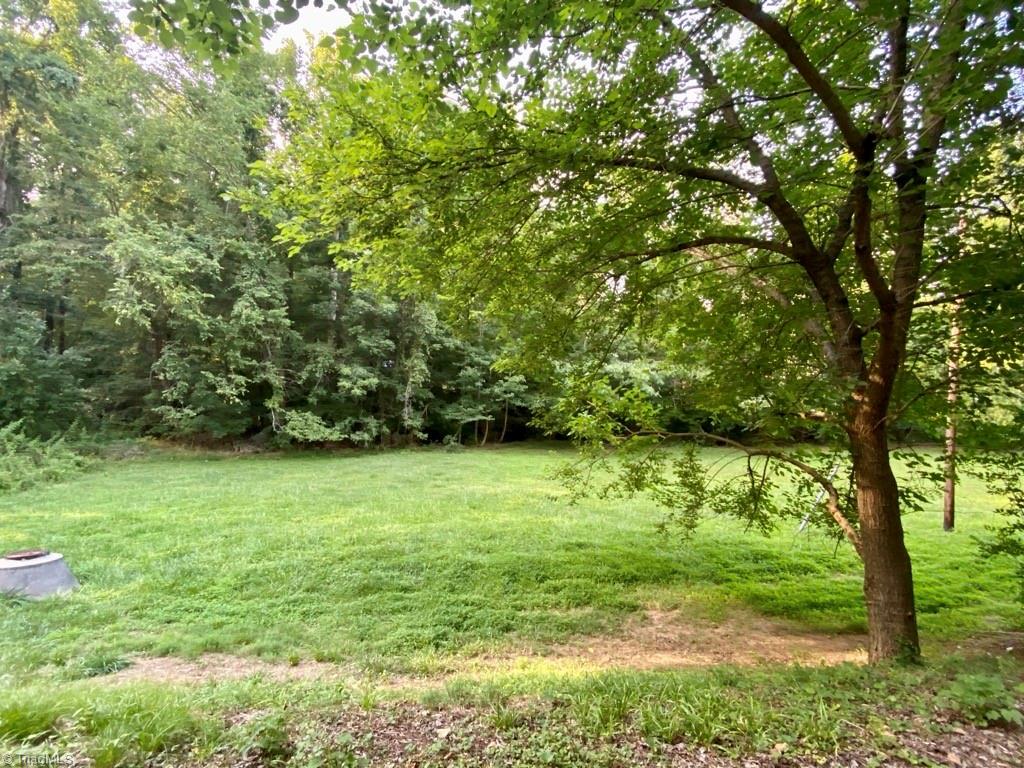 237 Dorothy Street High Point, NC 27262 - Photo 16 of 33 Gallery Image 16