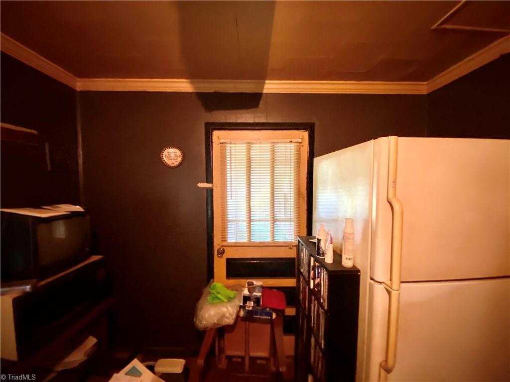 237 Dorothy Street High Point, NC 27262 - Photo 28 of 33 Gallery Image 28