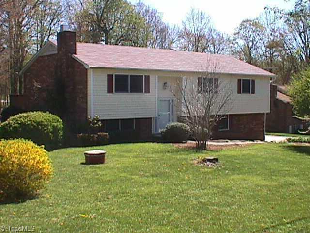 5335 Mapleton Street Clemmons, NC 27012 - Photo 1 of 1 Exterior Front.