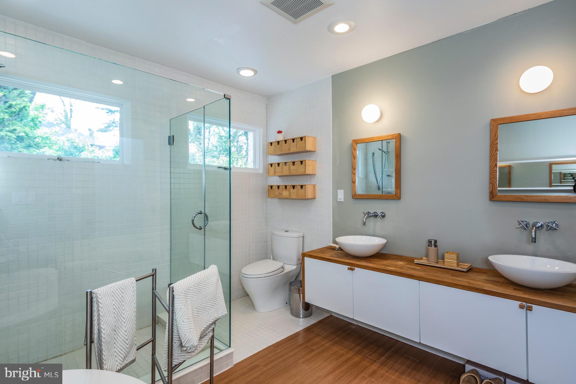 138 Westcott Road Princeton, NJ 08540 - Photo 22 of 41 Full Hall Bath