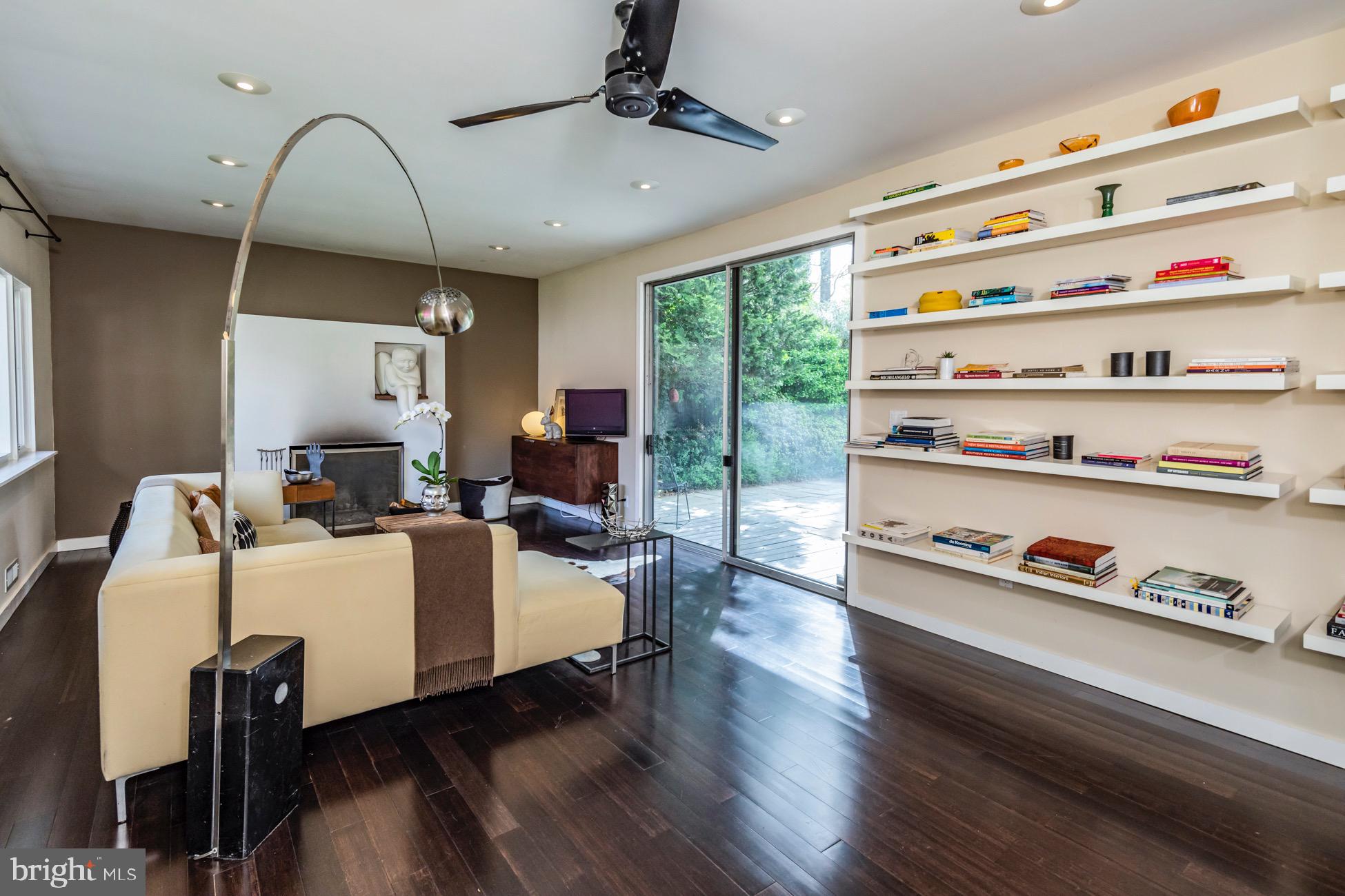 138 Westcott Road Princeton, NJ 08540 - Photo 5 of 41 Great Room with Sliders to Back Patio