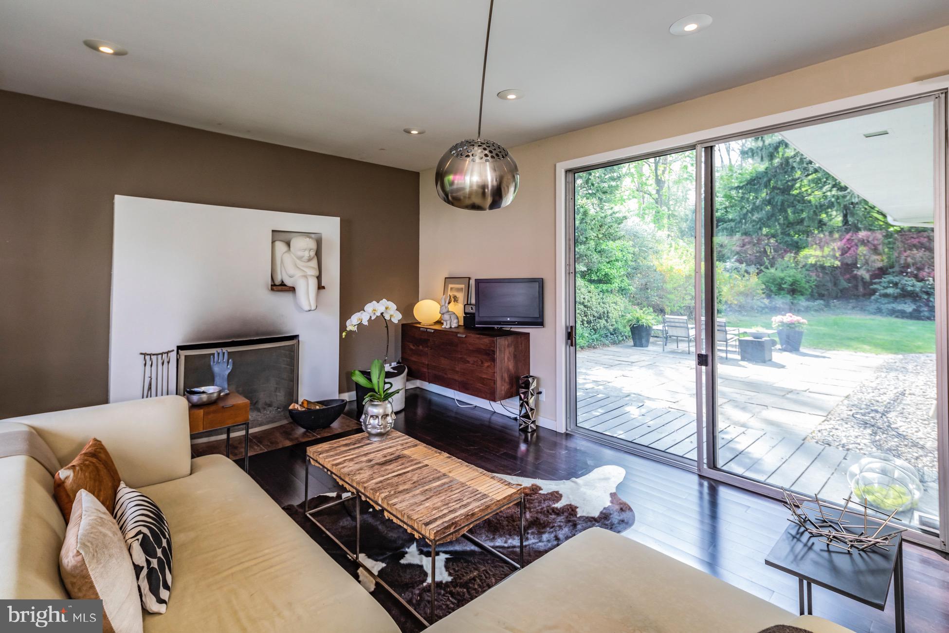 138 Westcott Road Princeton, NJ 08540 - Photo 6 of 41 Great Room Overlooking Back Patio