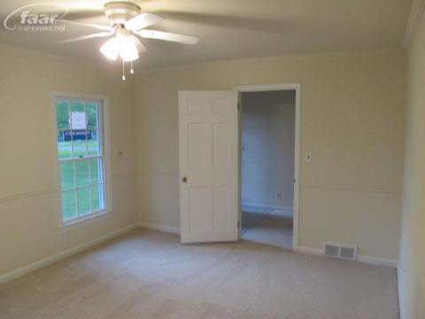 5150 Branch Road Flint, MI 48506 - Photo 28 of 46 20132455-28.JPG