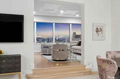 $2,995,000 | 1127 Greenwich Street, San Francisco, CA 94109