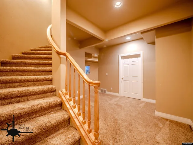 $949,999 | 4432 East 24th Street, Casper, WY 82609