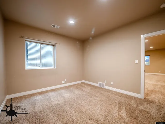 $949,999 | 4432 East 24th Street, Casper, WY 82609