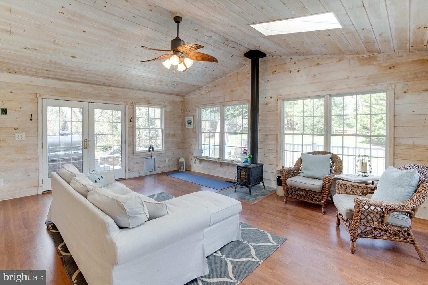 8 Grace Ridge Court Monkton, MD 21111 - Photo 24 of 79 sunroom-insulated pet door to outside