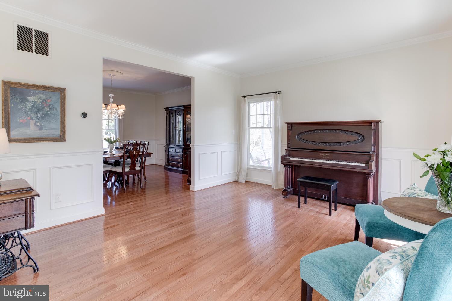 8 Grace Ridge Court Monkton, MD 21111 - Photo 5 of 79 Living Room-15'8 x 13'5