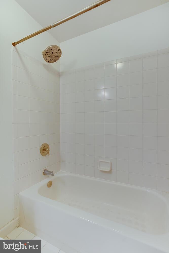 8 Grace Ridge Court Monkton, MD 21111 - Photo 46 of 79 3rd upper level full bath