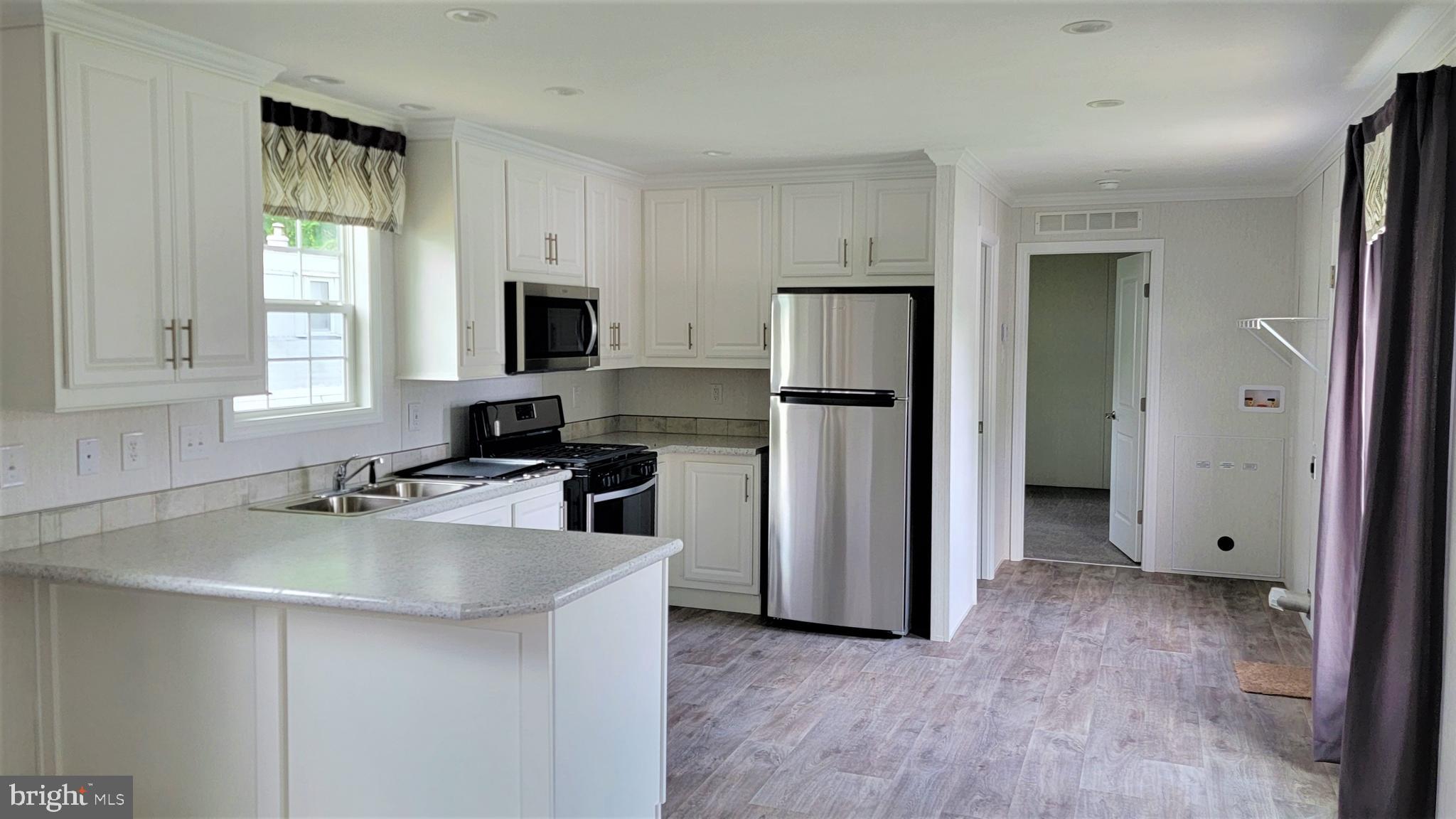94 Valley View Road Birdsboro, PA 19508 - Photo 8 of 22 KITCHEN