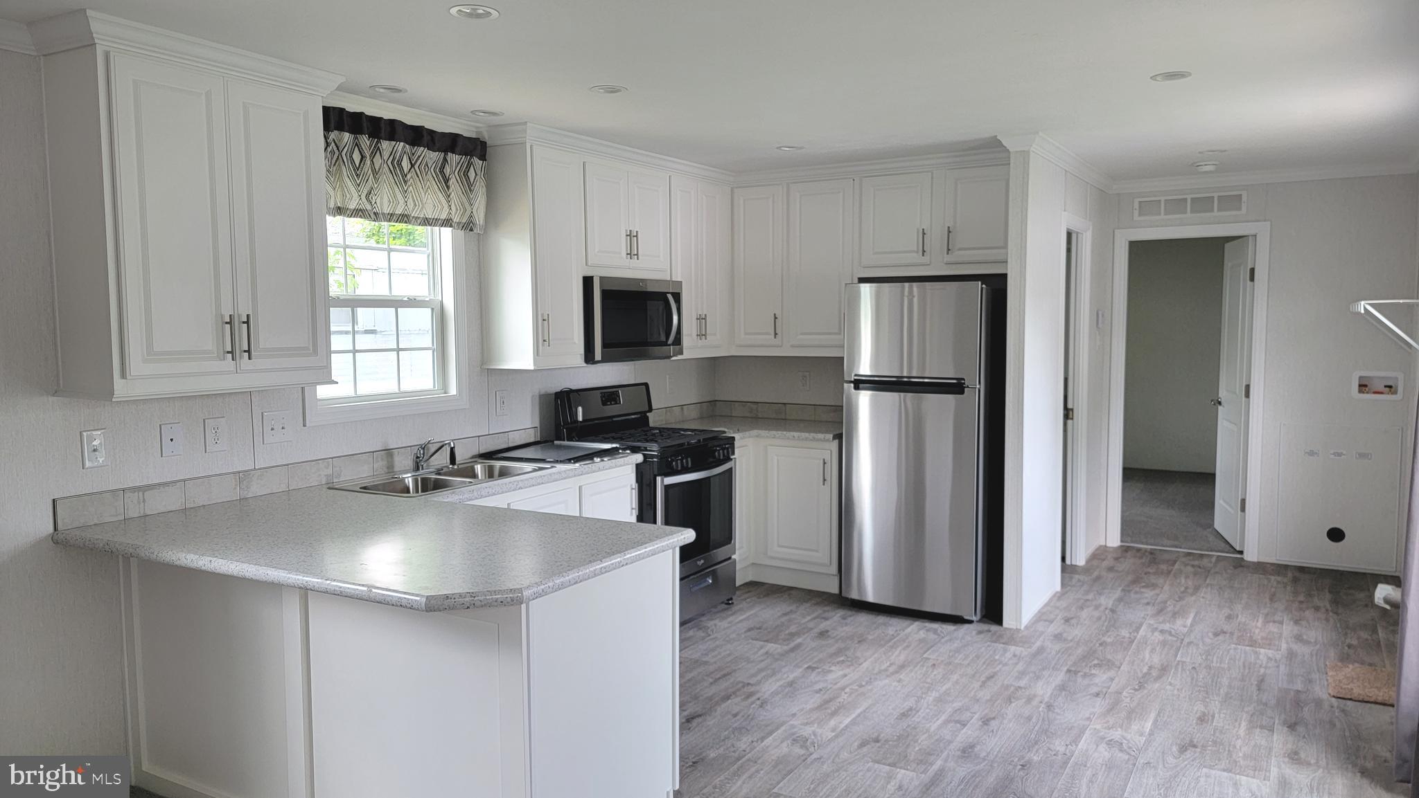 94 Valley View Road Birdsboro, PA 19508 - Photo 9 of 22 BREAKFAST BAR