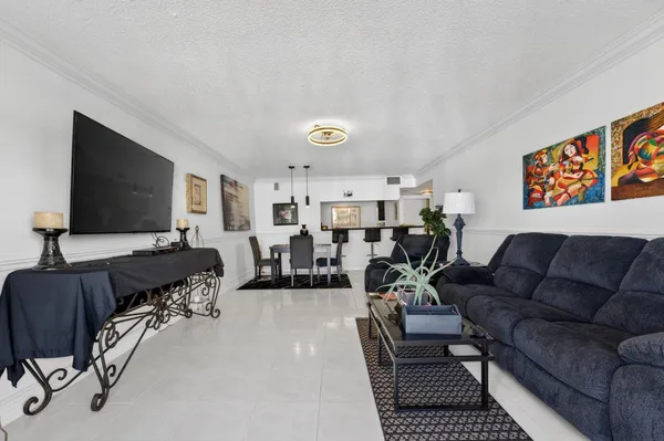 $529,999 | 1149 Hillsboro Mile, Unit 1007, Hillsboro Beach, FL 33064