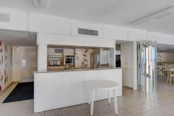 $529,999 | 1149 Hillsboro Mile, Unit 1007, Hillsboro Beach, FL 33064