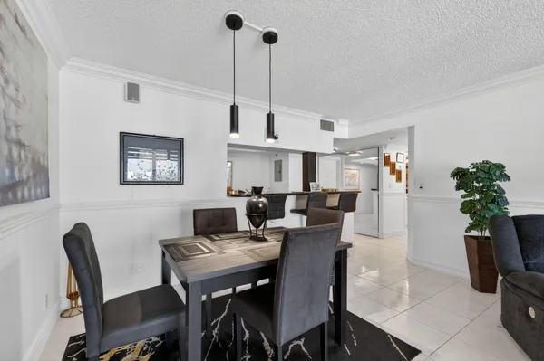 $529,999 | 1149 Hillsboro Mile, Unit 1007, Hillsboro Beach, FL 33064