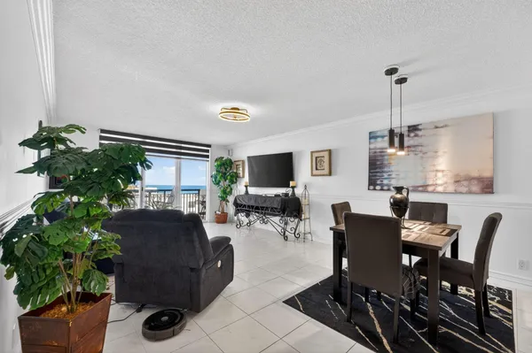 $529,999 | 1149 Hillsboro Mile, Unit 1007, Hillsboro Beach, FL 33064