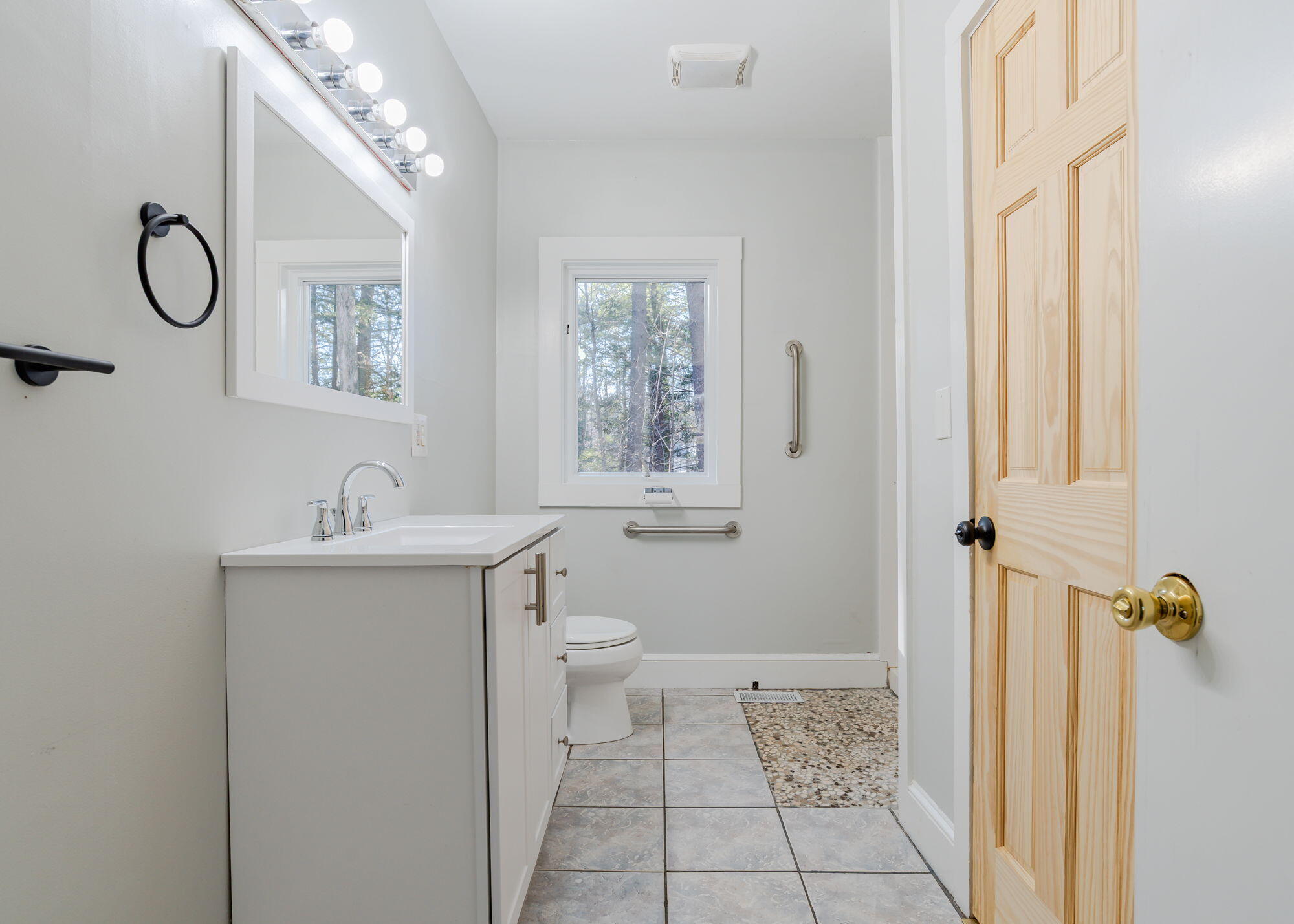 8 Western Avenue Gorham, ME 04038 - Photo 11 of 56 8WesternAve-Gorham-24