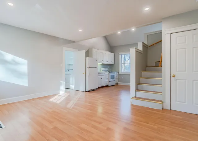 $550,000 | 8 Western Avenue, Gorham, ME 04038