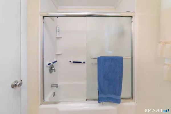 $265,000 | 162 Pine Hill Road, Thomaston, CT 06787