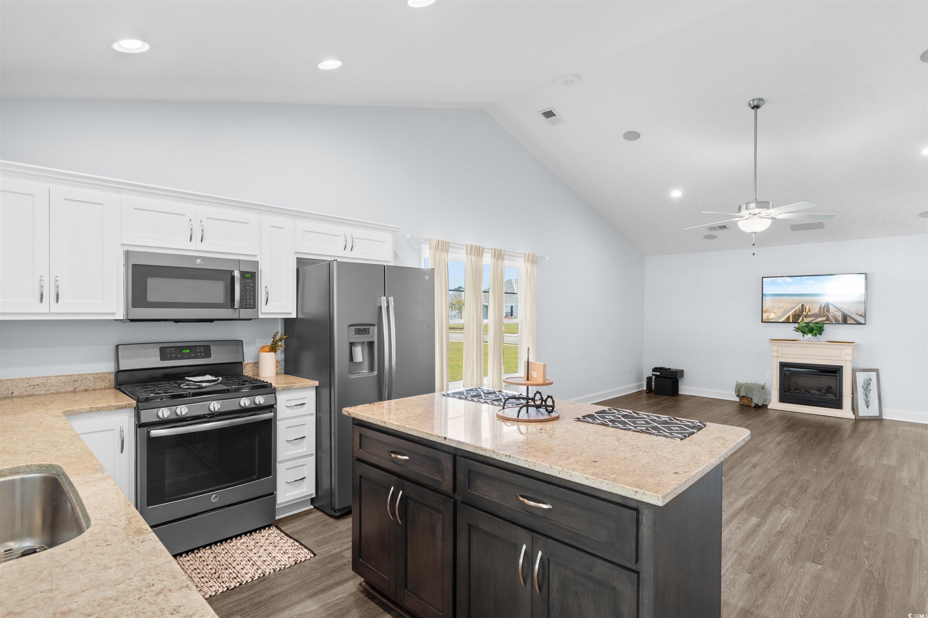 3105 Slade Drive Conway, SC 29526 - Photo 4 of 34