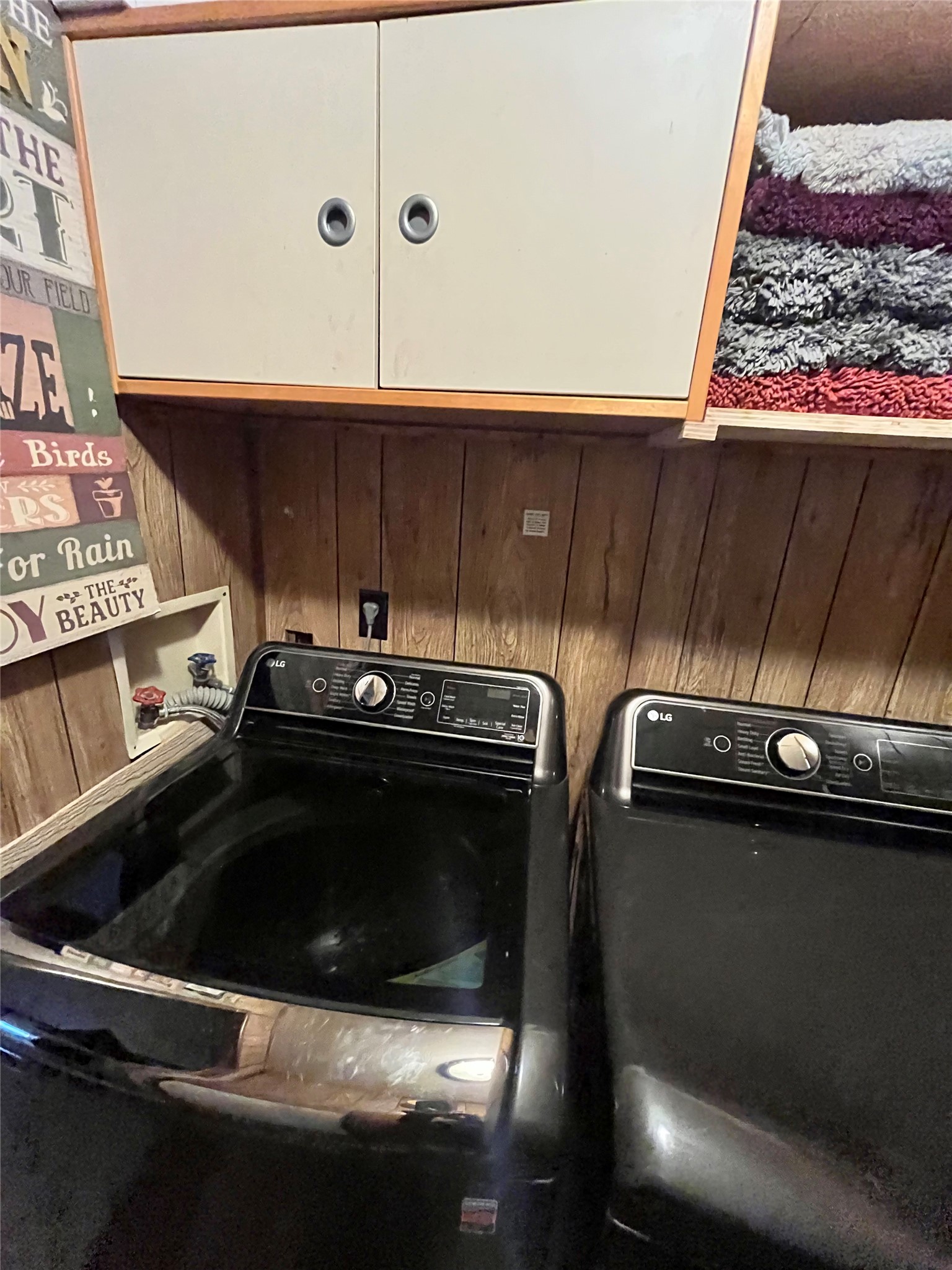 8026 Forest Trace Conroe, TX 77306 - Photo 14 of 28 a close view of stove