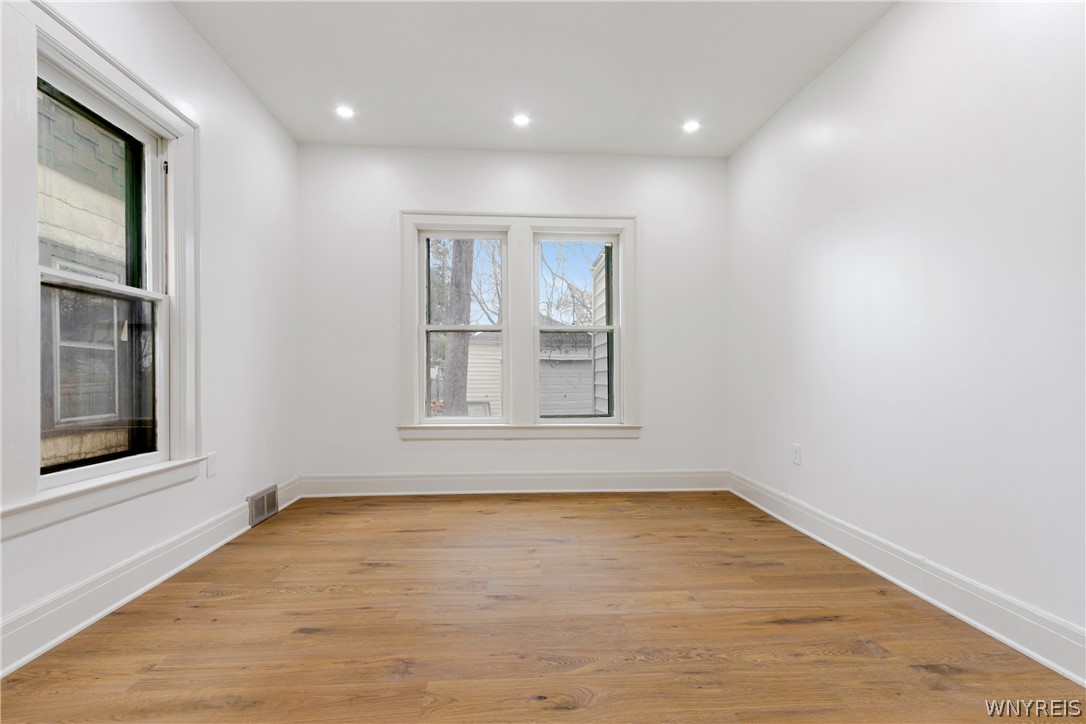 152 Military Road Buffalo, NY 14207 - Photo 12 of 28