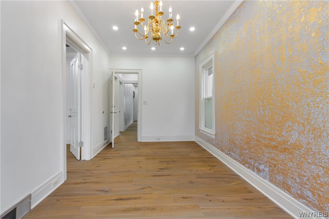 152 Military Road Buffalo, NY 14207 - Photo 4 of 28